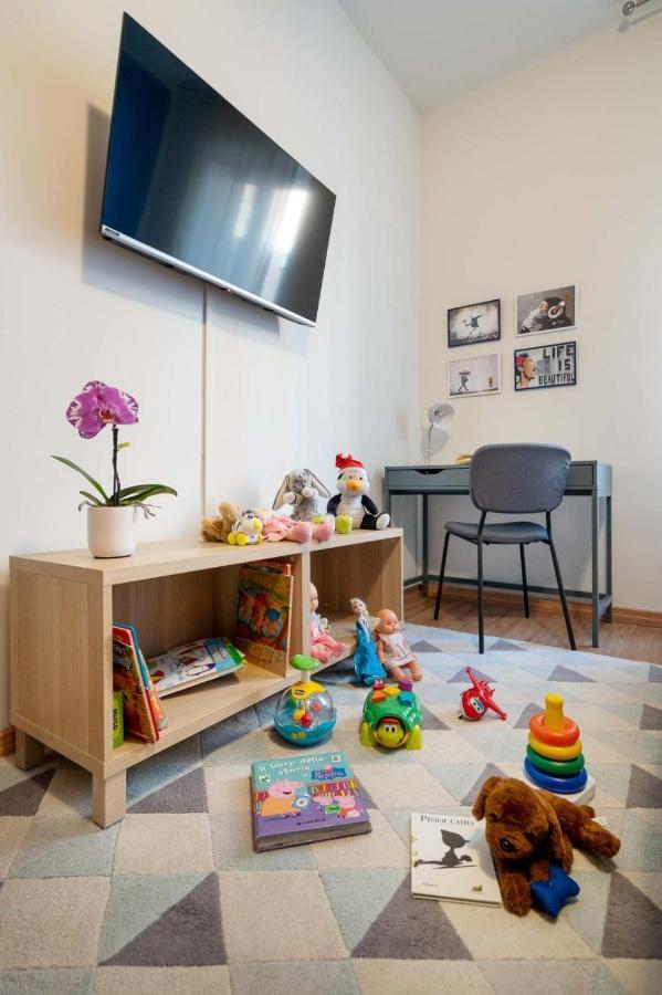 Casa Martina- Airport Free Shuttle-H24 Apartment Бергамо Екстериор снимка